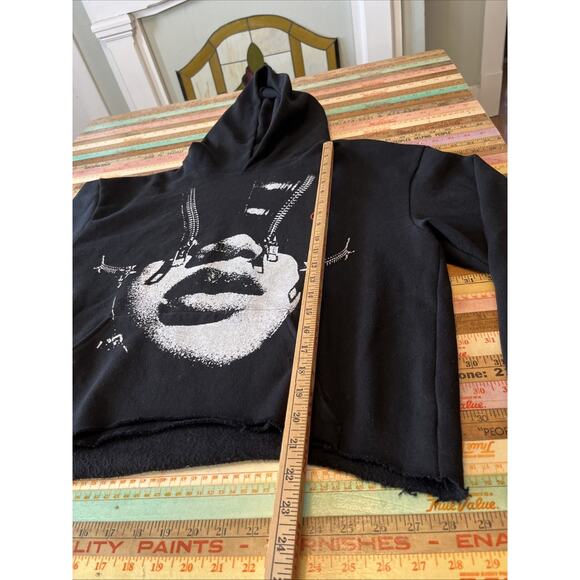 Works Of Madness Black Distress Hoodie Sweatshirt M streetwear grunge Indie - Picture 3 of 5